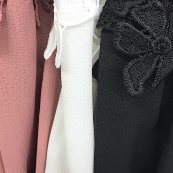 PLUS SIZE!!! Crochet Trim Top - Picture 5 of 5